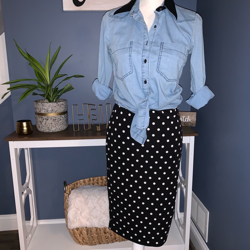 Polka dot pencil skirt
